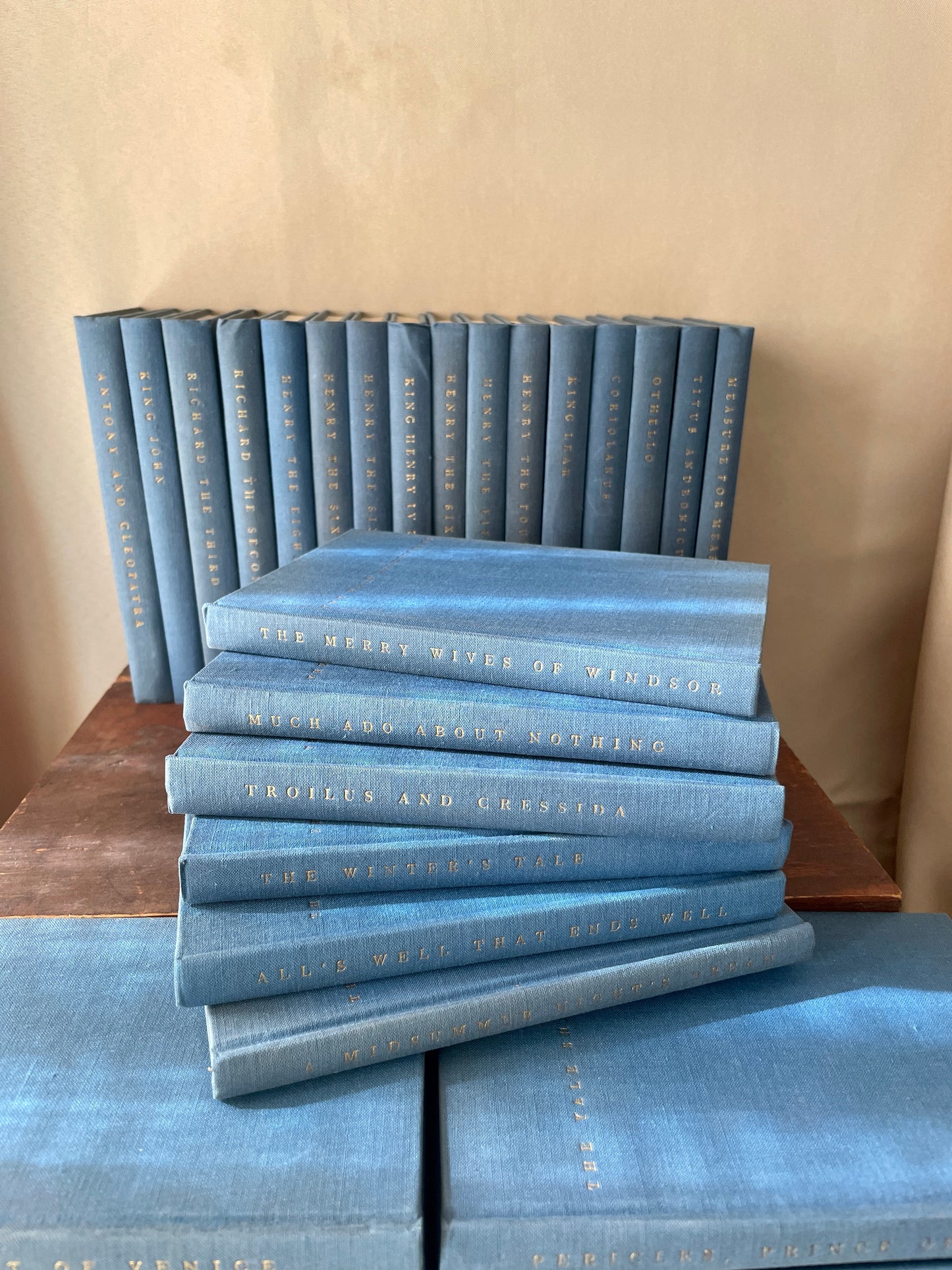 The Yale University Press Shakespeare Set - 38 book Collection