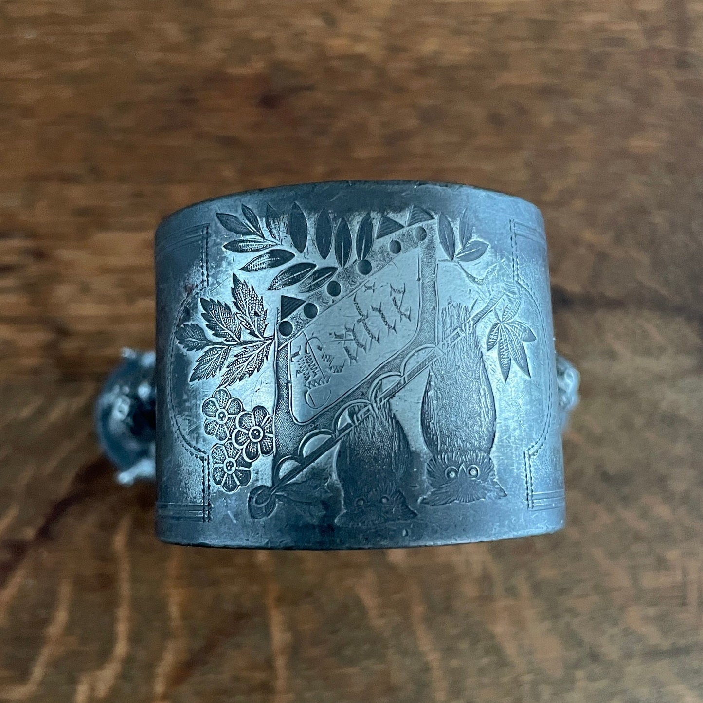 Antique Victorian Simpson Hall Miller Silver Plate Napkin Ring Cherubs/Fairies