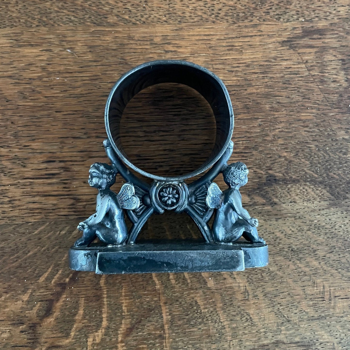 Antique Victorian Simpson Hall Miller Silver Plate Napkin Ring Cherubs/Fairies